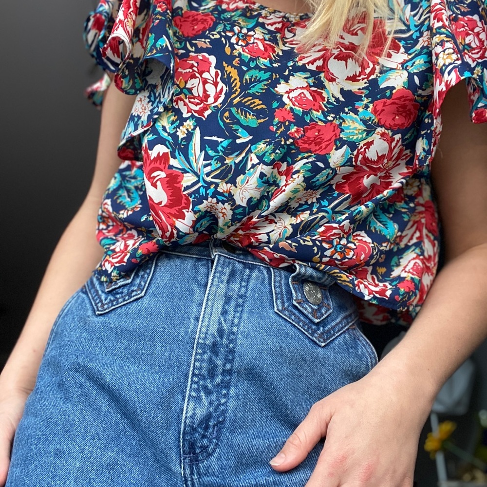 Forever 21 Floral Crop Top Shirt Women’s - Picture 2 of 8